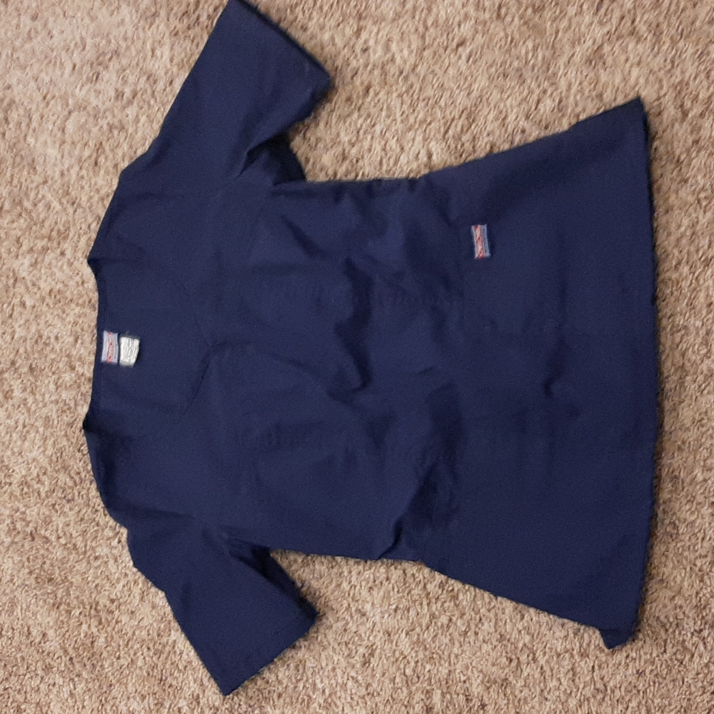 Cherokee scrub top